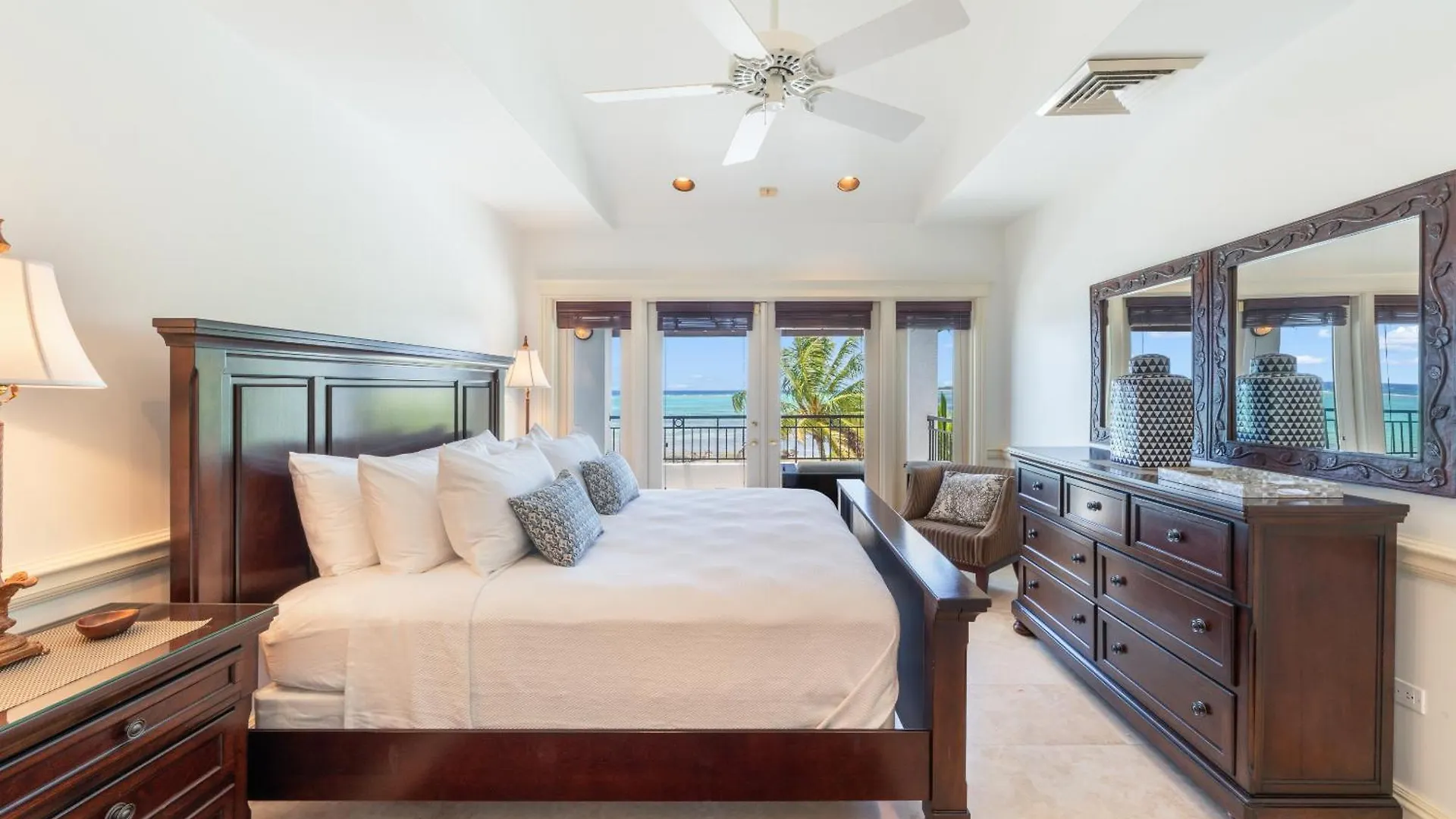 Pease Bay House Villa Breakers